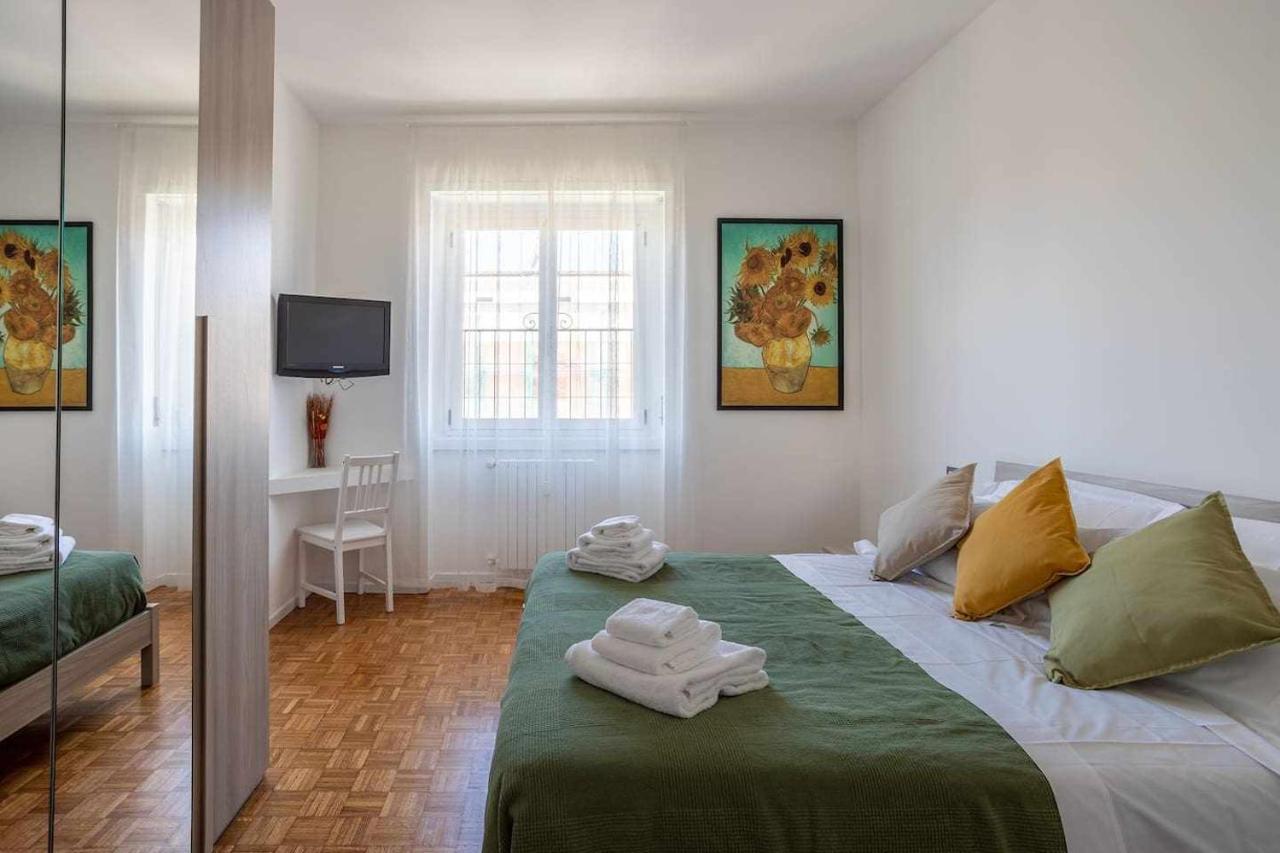 - Parking And Comfort - Spacious Up To 8 Pax * Milano